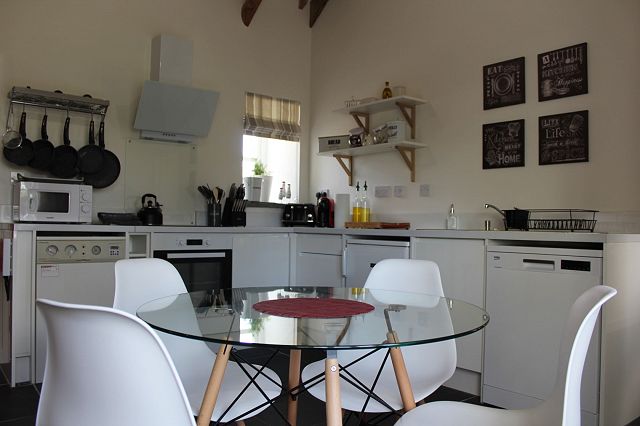 Modern fitted Kitchen